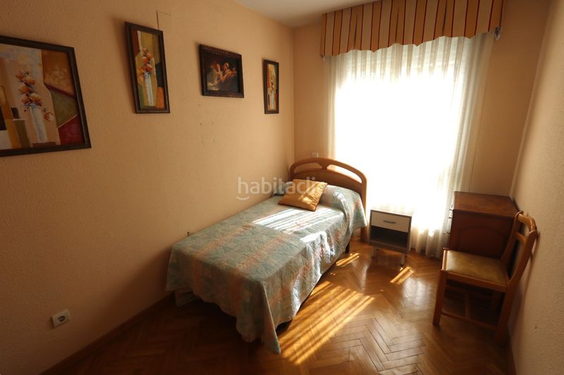 Foto ca5d3a2d-67ec-45c1-9592-02b3ce34d7ec. Pis amb calefacció piscina a Butarque Madrid