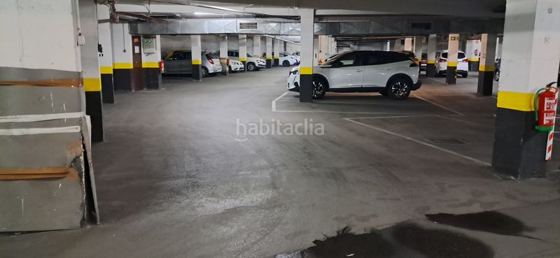 Foto d5835067-43c7-4942-81ec-2ff11a83c36b. Aparcament cotxe a Centro Getafe