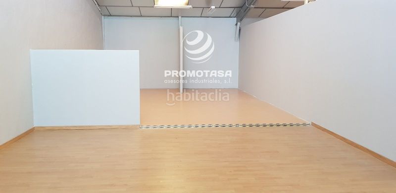 Foto c95a0020-4589-46f6-8759-fe955044a9f5. Alquiler nave industrial nave comercial tericaria en calle principal con oficina en Arganda del Rey