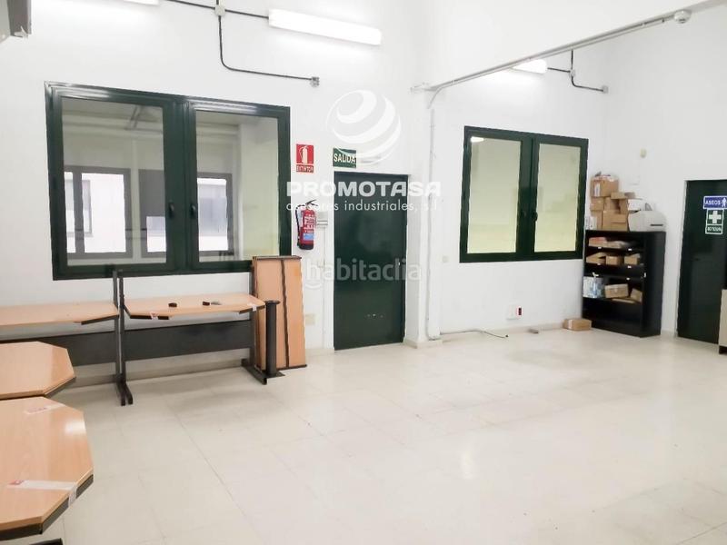 Foto e6700eaf-8995-4c5b-80b0-ba1e66b8c387. Industrial building in Mejorada del Campo