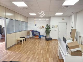 Alquiler Oficina en Rivas Futura. Oficina de esquina muy luminosa