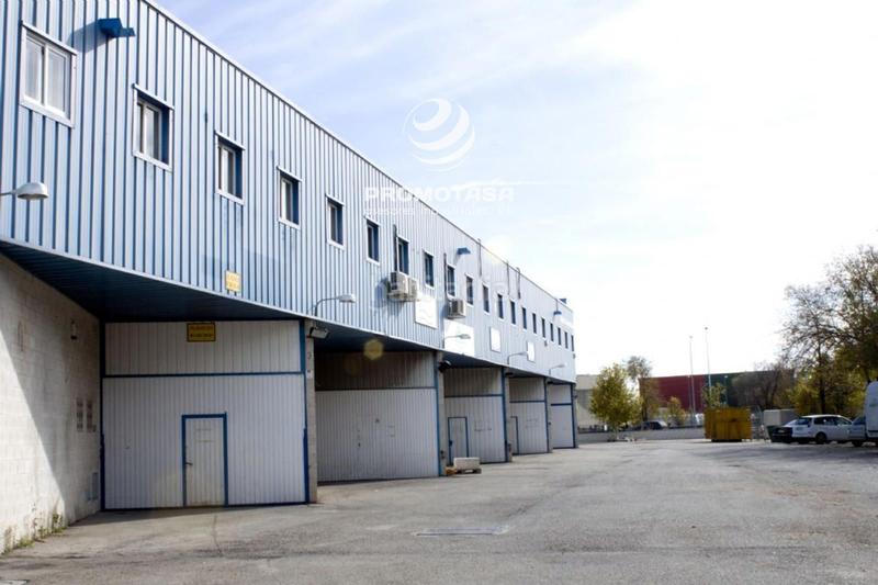 Foto bc3fc897-a02f-4f30-afd6-03c3b1ee0ad0. Industrial building in El Barral Ferial Coslada