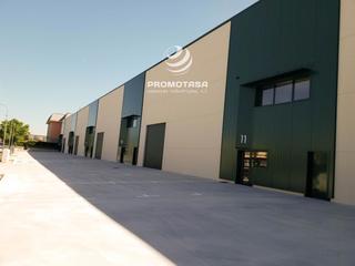 Nau industrial a Zona Industrial. Promocion naves industriales de 880 m. situadas en poligono cons