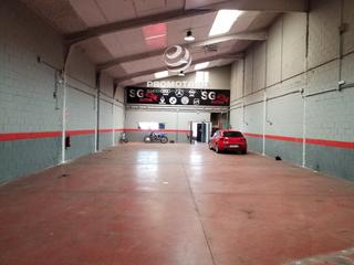 Nave industrial en Zona Industrial. Nave comercial orientada a inversores. en rentabilidad.