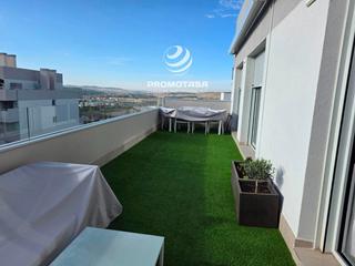 Lloguer Àtic a Rivas Futura. Acogedor atico con terraza de 30 m. excelente ubicación.