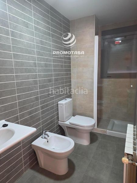 Foto d7803e92-7867-4b15-841b-f7ce2e2b952a. Pis amb calefacció aparcament a Centro Arganda del Rey