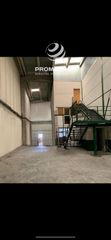 Industrial building  Herreros. Nave industrial de 292 m ideal para inversores.