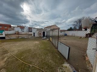 Wohngrundstück in Torres de la Alameda