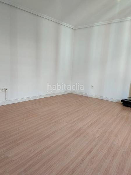 Foto d495cd59-2a1a-4f76-a091-a41454a24a2c. Rent flat with heating in Sol Madrid