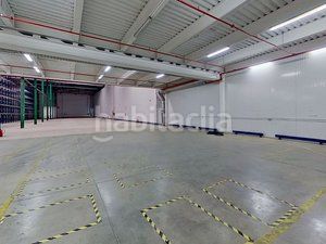 Foto 1033236b-b3e8-41a4-a351-887bea629b8b. Affitto capannone industriale con riscaldamento in Borox