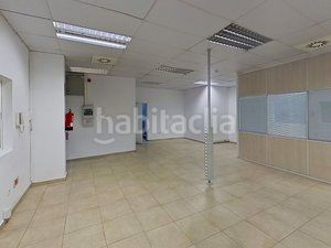 Foto 3e9ee593-f71a-4050-b97c-19acc7ce110d. Affitto capannone industriale con riscaldamento in Borox