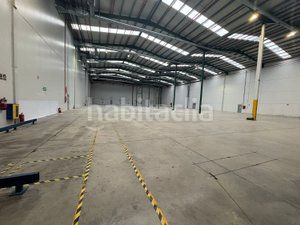 Foto 881cf0c5-a116-4d33-a1a1-bbe4113563fb. Affitto capannone industriale con riscaldamento in Borox