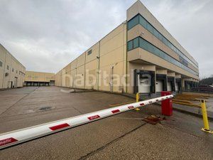 Foto 9b164153-96d0-4305-bf4c-f8b7bb81c378. Affitto capannone industriale con riscaldamento in Borox