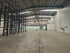Foto cafc34b8-316d-4564-898e-817a52b023d8. Affitto capannone industriale con riscaldamento in Borox