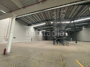 Foto e0fc8b0b-685d-4599-a564-560866a86a7f. Affitto capannone industriale con riscaldamento in Borox