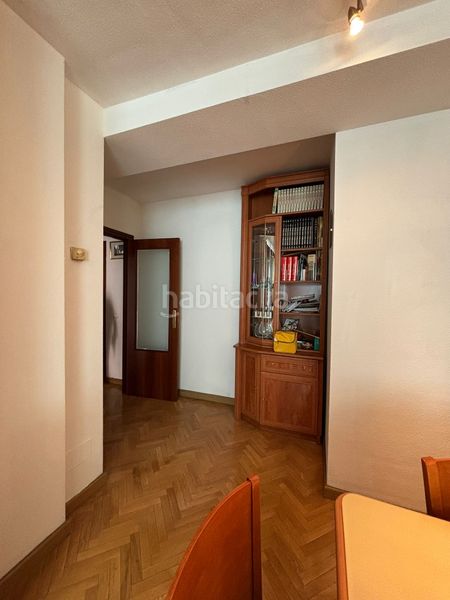 Foto d74e2f7c-e12a-45cf-a199-44303bd140a9. Piso no cobramos honorarios al comprador. trato directo con la propiedad, total transparencia. impuestos y gastos no incluidos. en Madrid