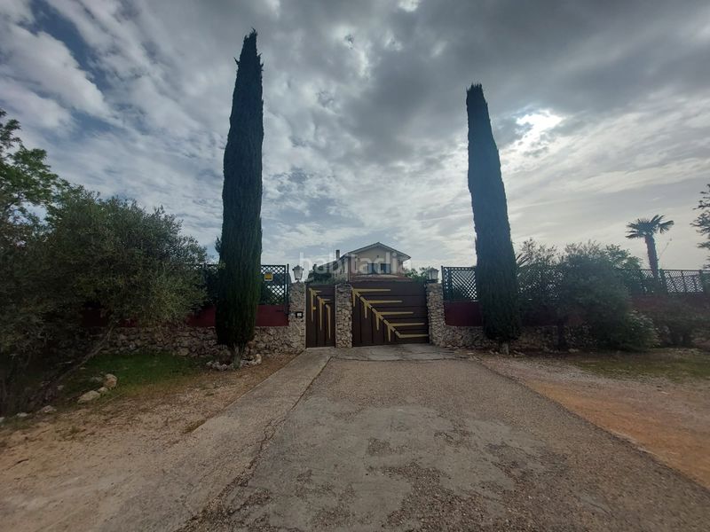 Foto da3a983e-d0bb-417b-9aab-765918763bf9. Xalet amb calefacció piscina a Morata de Tajuña