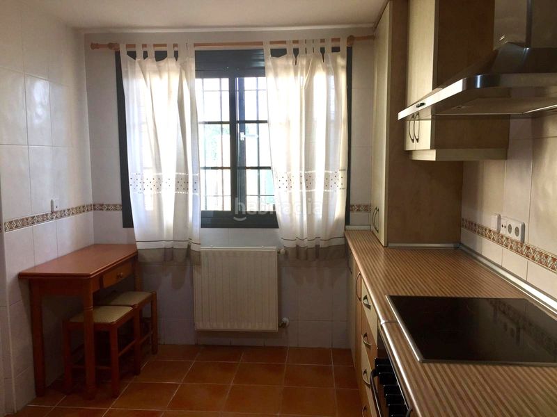 Foto d8c3bcd3-fd5c-48f0-806a-55c57b2c46c3. Casa adossada amb calefacció piscina a La Montaña - El Cortijo Aranjuez
