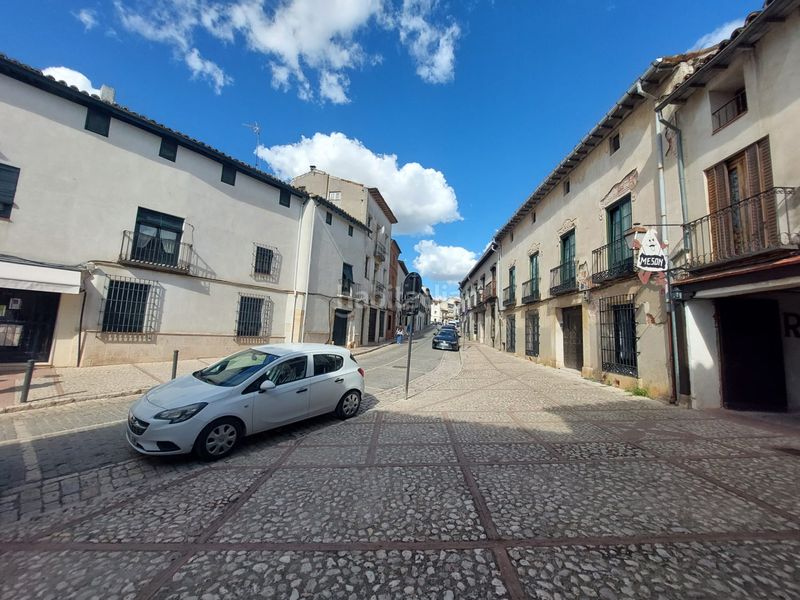 Foto e27e4004-f358-4f01-a717-00ec8f058321. Casa adossada amb calefacció a Chinchón