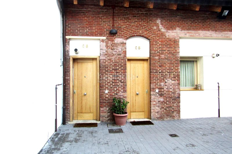 Foto 46e6eff8-e47d-4c09-b2bd-489b2e7206c5. Casa adossada amb calefacció a Pueblo Nuevo Madrid