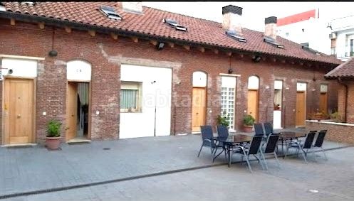 Foto 4f6d7f50-f3d6-4bb3-b772-7a350c99a5f8. Casa adossada amb calefacció a Pueblo Nuevo Madrid
