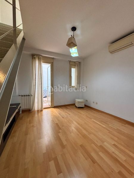 Foto ae01e046-f4d4-4347-aff4-eba496e3b8b6. Casa adossada amb calefacció a Pueblo Nuevo Madrid
