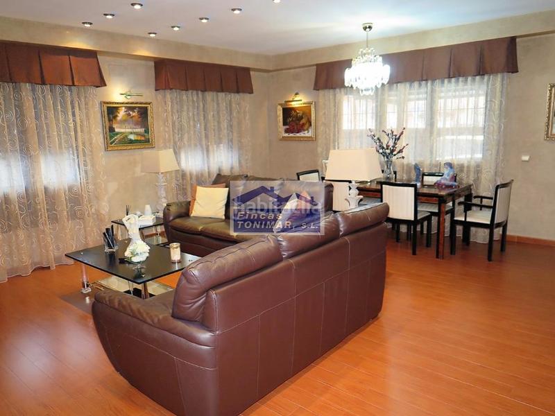 Foto dd0d98e0-4c25-4182-b049-f4f594e93d0e. Casa chalet esquina en El Pijorro Navalcarnero