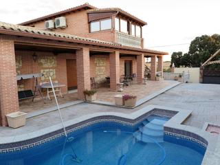 Xalet en Casarrubios del Monte. Exclusivo chalet independiente