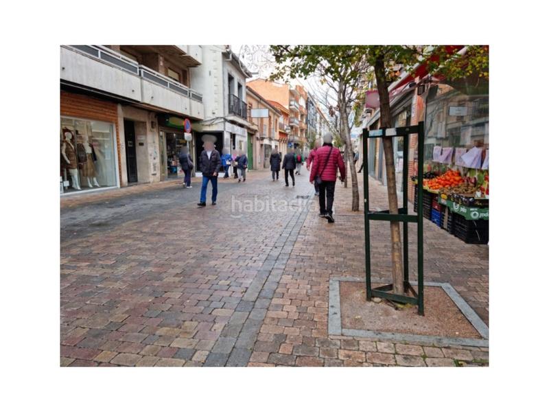 Foto 08e5d7df-d8b0-4c23-85ef-1332c0136122. Alquiler local comercial  de esquina en Leganés