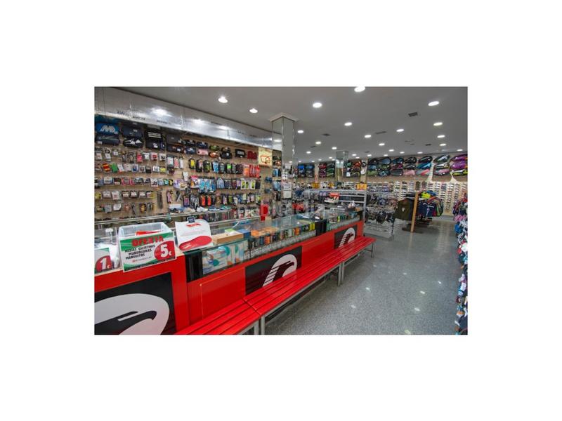 Foto 9e76feef-e7e3-4fc0-932a-01c130207a6b. Alquiler local comercial  de esquina en Leganés