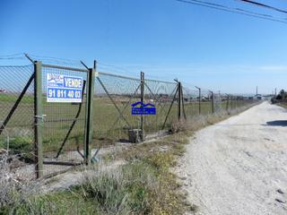 Masía en Camino de valdecobachos 153. Finca rústica calificada