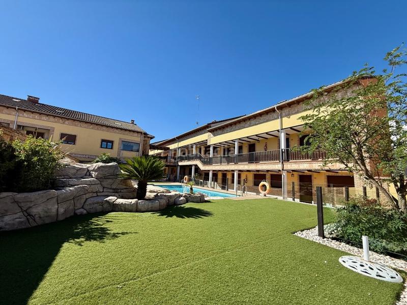 Foto 313f15f4-2b04-49b8-beb0-0b32176c9b8e. Duplex with parking in Centro Navalcarnero