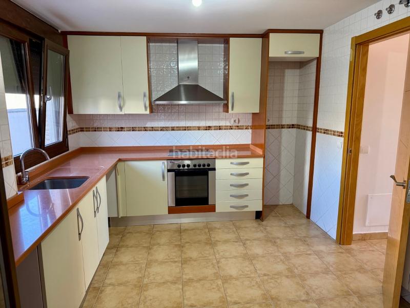 Foto be0f41f8-ade2-456b-85a0-698be183cead. Duplex with parking in Centro Navalcarnero