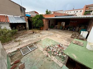 Haus in Centro. Casa de pueblo en centro urbano