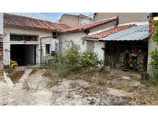 Casa en Centro. Casa de pueblo en centro urbano