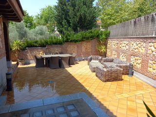 Xalet a Covadonga - Los Manzanos. Chalet de esquina zona covadonga