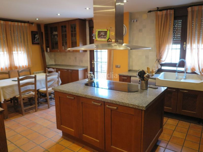 Foto be6d2b35-b4b4-4d49-b437-98273040d568. Xalet a Covadonga - Los Manzanos Navalcarnero