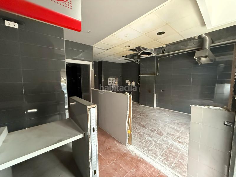 Foto 04262fbd-0375-4e12-a96e-f4811e8d450f. Alquiler local comercial en kalamua kalea 6 en Las Arenas Getxo