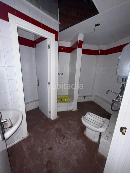 Foto 4535bce9-9984-48db-aa40-d84a2782f253. Lloguer local comercial a kalamua kalea 6 a Las Arenas Getxo