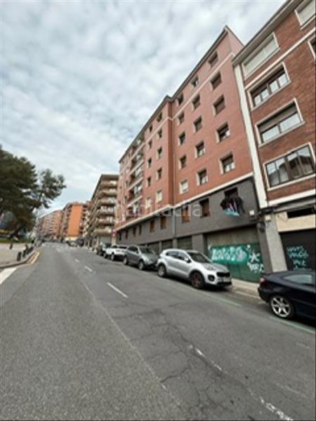 Foto 8b0e9462-5f75-4857-8fed-35f82f9e5834. Lloguer local comercial a kalamua kalea 6 a Las Arenas Getxo