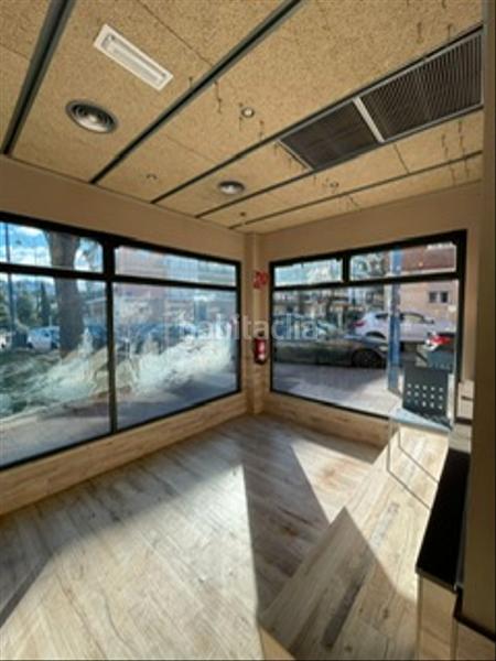 Foto 4965d660-e227-40c4-b3f6-25fcc5a03aa1. Rent business premise in avenida del doctor martín vegue ja?denes 17 in Leganés