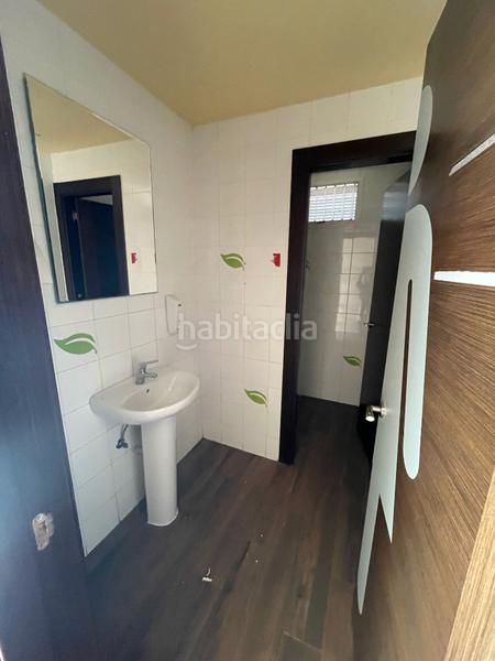 Foto 8b437734-beba-47e2-8586-32c85309f644. Rent business premise in avenida del doctor martín vegue ja?denes 17 in Leganés