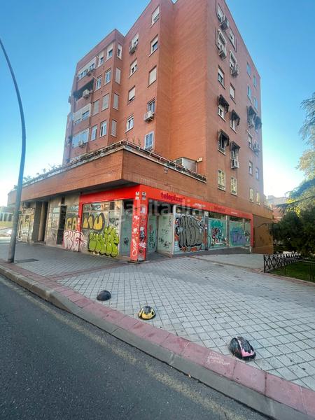 Foto 4fe8e6f8-c416-4066-90bd-4cb10b037451. Location local commercial dans avenida de las provincias 16 dans Fuenlabrada