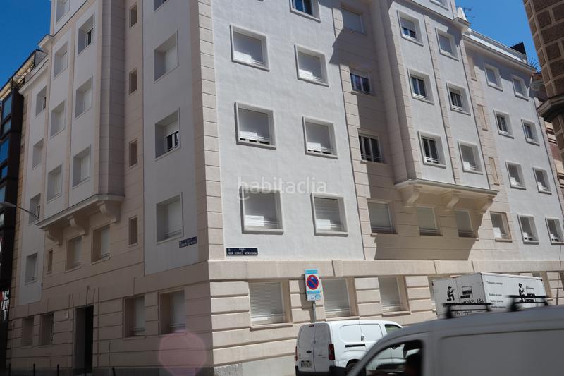 Foto f41659e0-eb44-45af-84f2-a26d782e8603. Appartement dans calle de evaristo san miguel 9 dans Madrid
