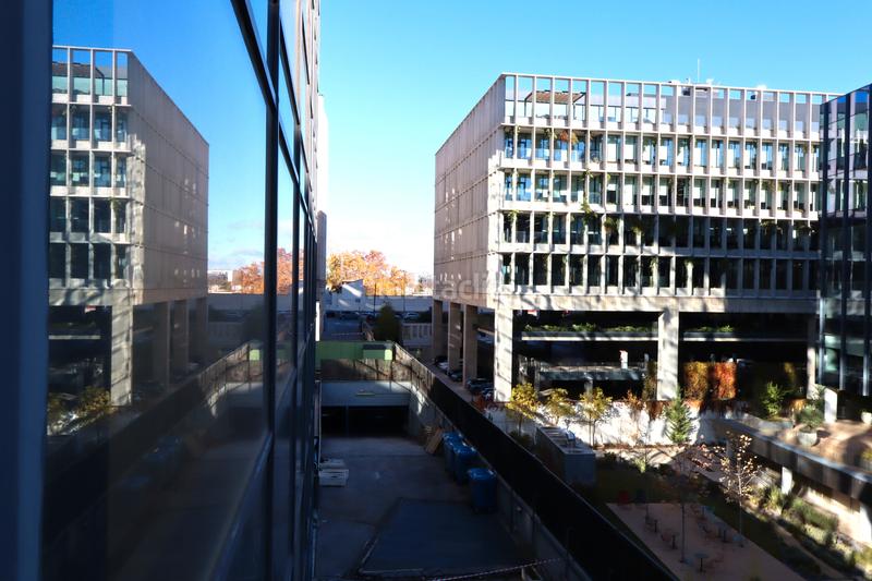 Foto 402819d3-29dd-455c-953b-92fed8b3d9d9. Lloguer oficina a avenida de manoteras 8 a Virgen del Cortijo-Manoteras Madrid