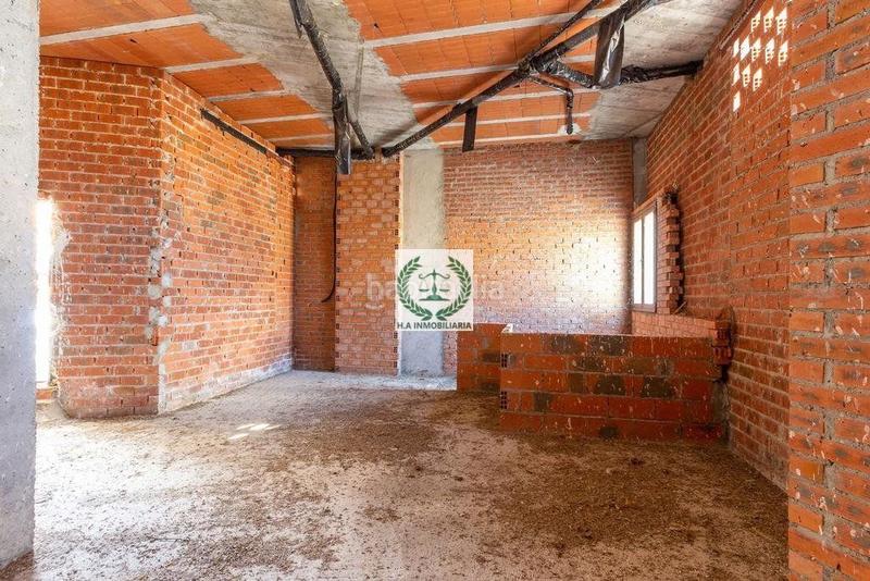 Foto c7775258-68cd-4bd2-b40c-50732e524178. Geschäftsraum in Venturada