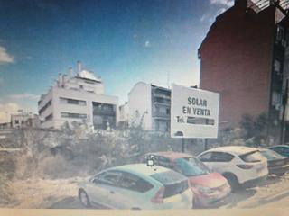 Terreno residencial en Numancia. Solar en venta en camino de valderribas