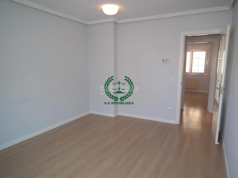 Foto 7f72c169-02ba-491a-89b2-a1bf576ec8da. Pis amb aparcament a Pedrezuela