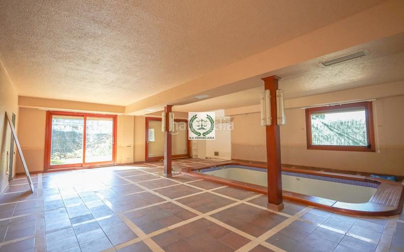 Foto 5051c2bf-3693-462b-87a3-3be88e3bfd37. Xalet amb calefacció aparcament a urbanización La Moraleja La Moraleja