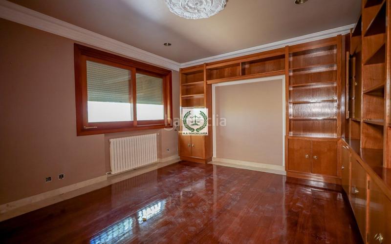 Foto 8689db81-4dbc-4d7b-96f9-858f781c28c3. Xalet amb calefacció aparcament a urbanización La Moraleja La Moraleja